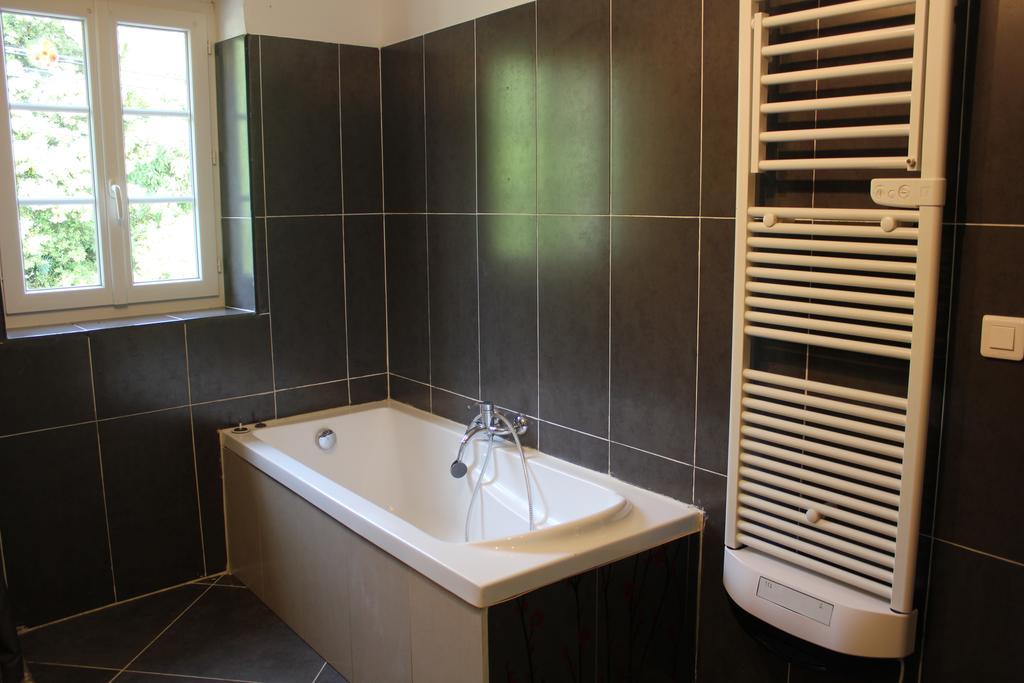 Gite De Bezut Baron  Room photo